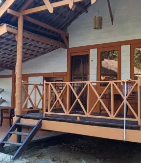 G Land Joyo'S Surf Camp