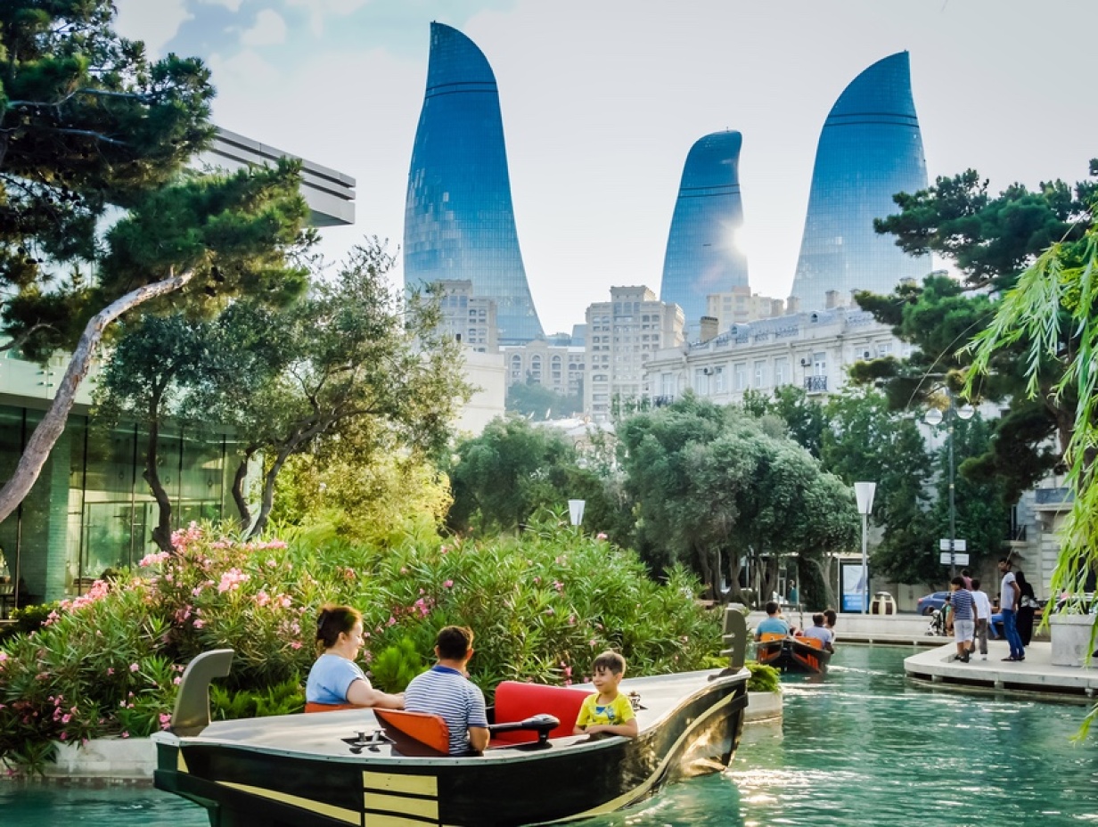 Beautiful Azerbaijan / 4 days
