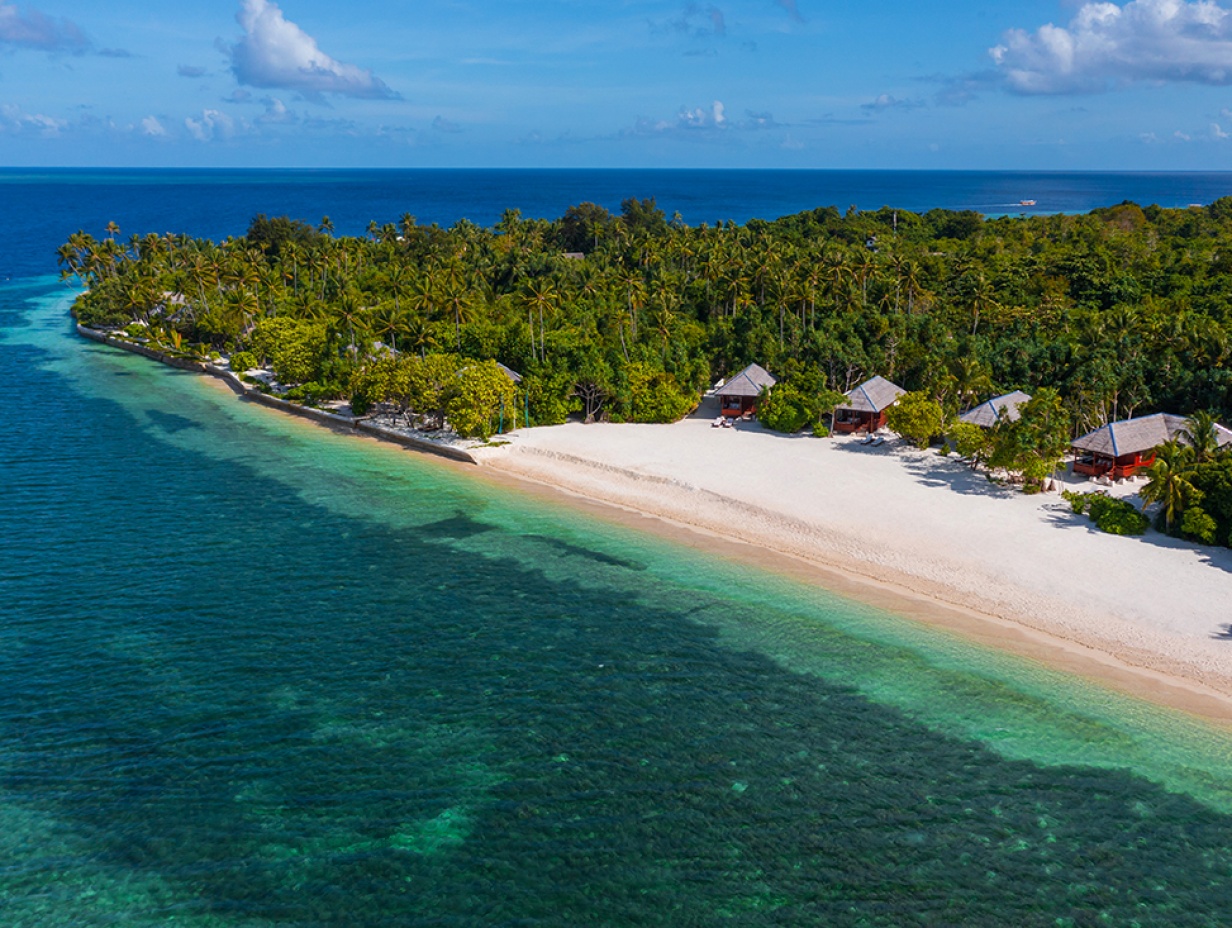 7-night 2 bedroom Turtle Beach Bungalow with Guided Snorkelling (pp twin share)