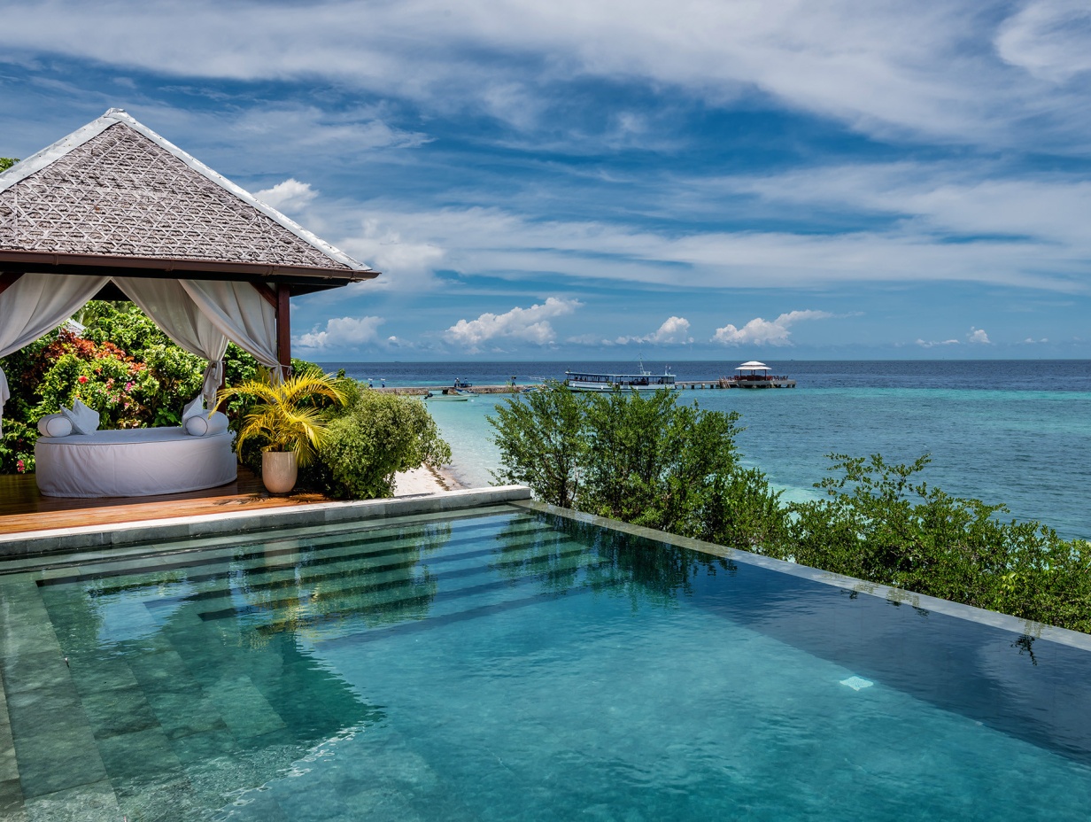 7-night 2 bedroom Pool Villa with Guided Snorkelling (pp twin share)