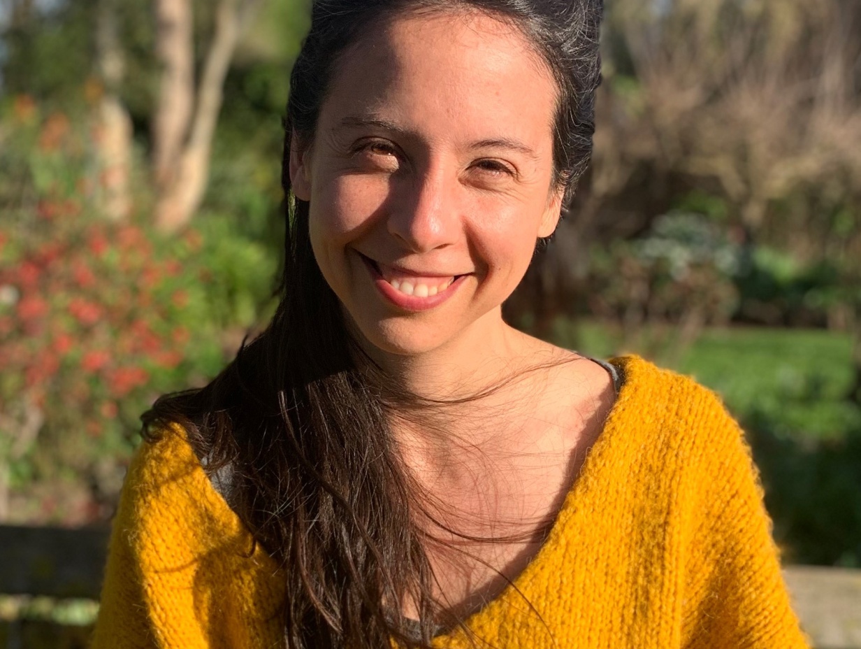 Murray River (Dhungala) artist in residence paddle with Astrid Mendez