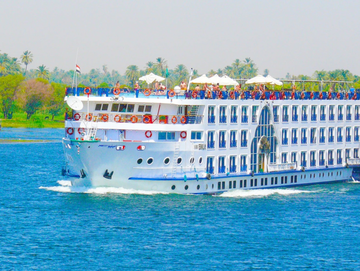 4-Day Nile Cruise from Aswan to Luxor with Abu Simbel Excursion