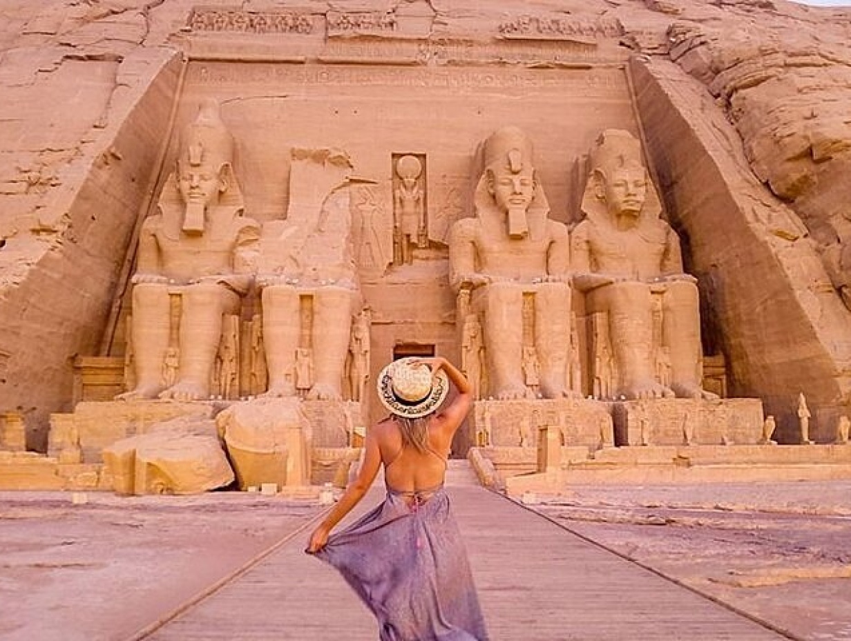 Enjoy 6-Nights Cairo, Pyramids, Nile Cruise, Abu Simbel & Red Sea by Flight
