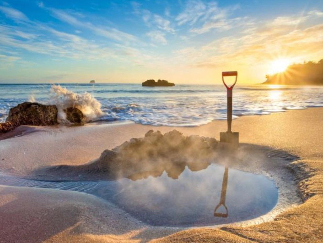 Cheeky Kiwi Travel - Cathedral Cove, Hot Water Beach & Coromandel Tour from Auckland
