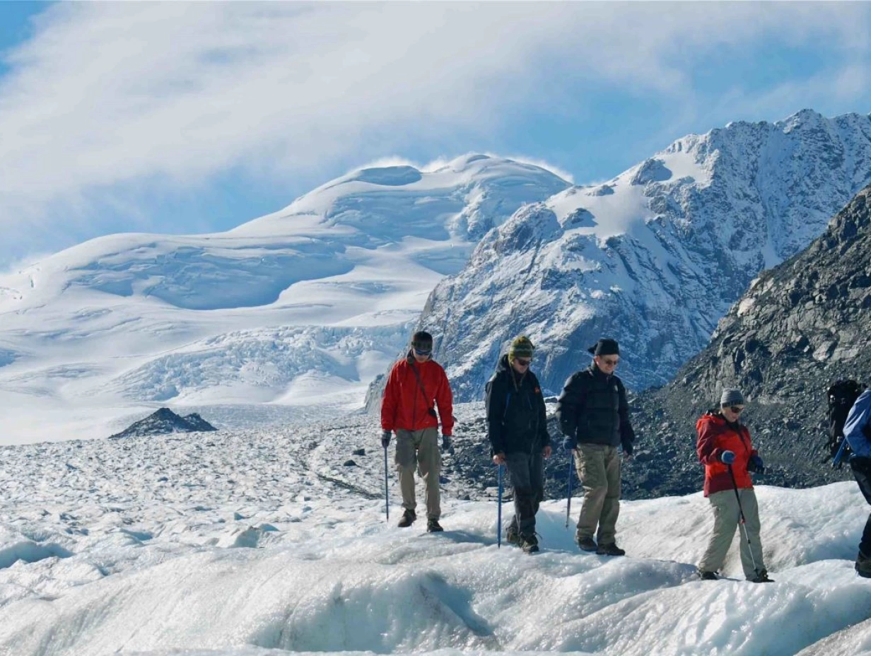 Cheeky Kiwi Travel - Mt Cook & Heli Hike from Queenstown