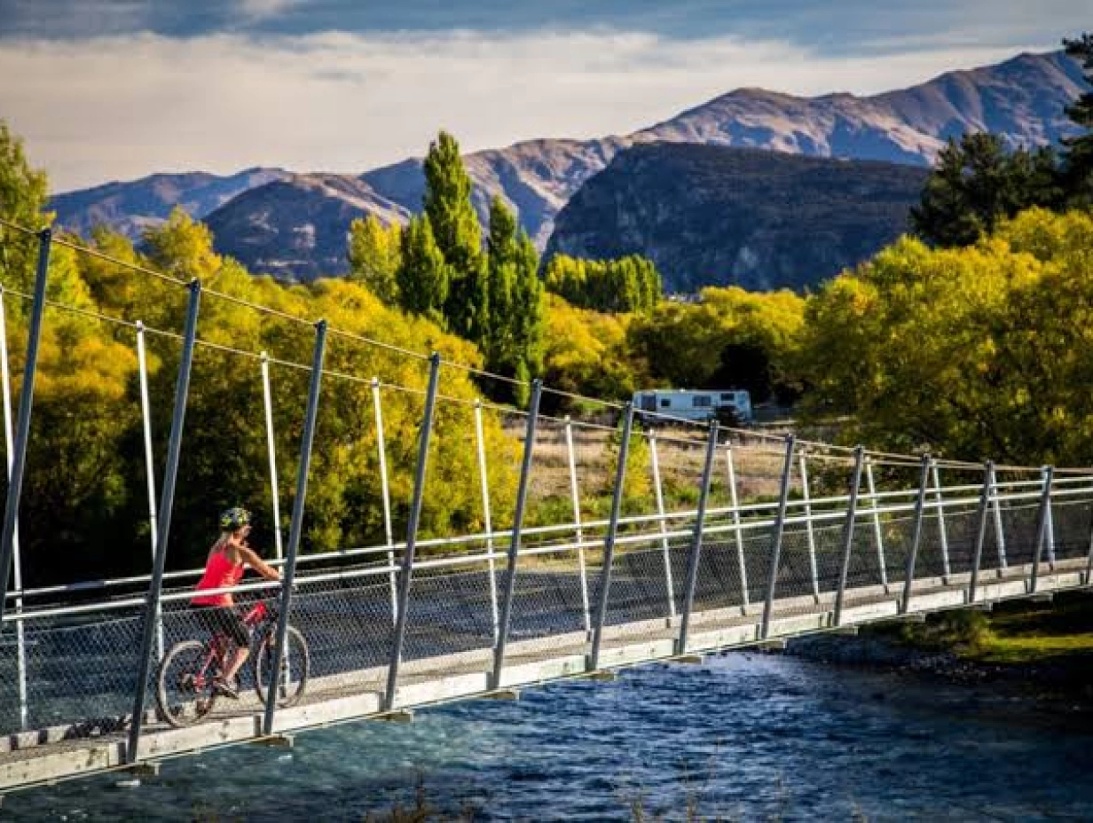 Wanaka Bike Tours - Wanaka / Hawea Lakeside Trail Ride with Shuttle Included