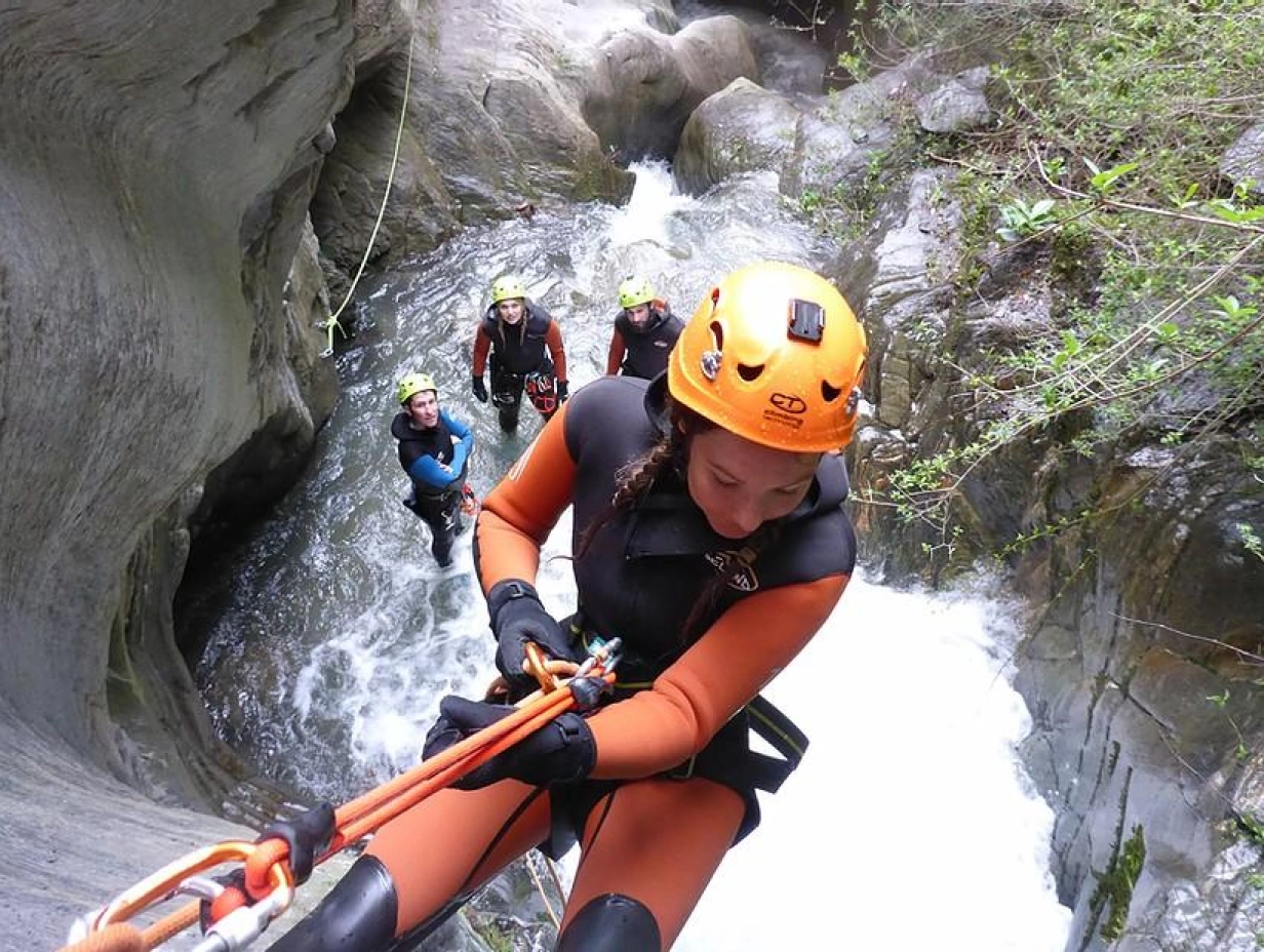 Canyoning NZ - Gibbston Valley Half Day Canyoning Adventure
