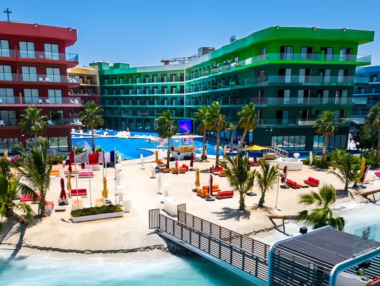 VOCO Dubai Monaco Heart of Europe – A Riviera-Inspired Island Escape in Dubai