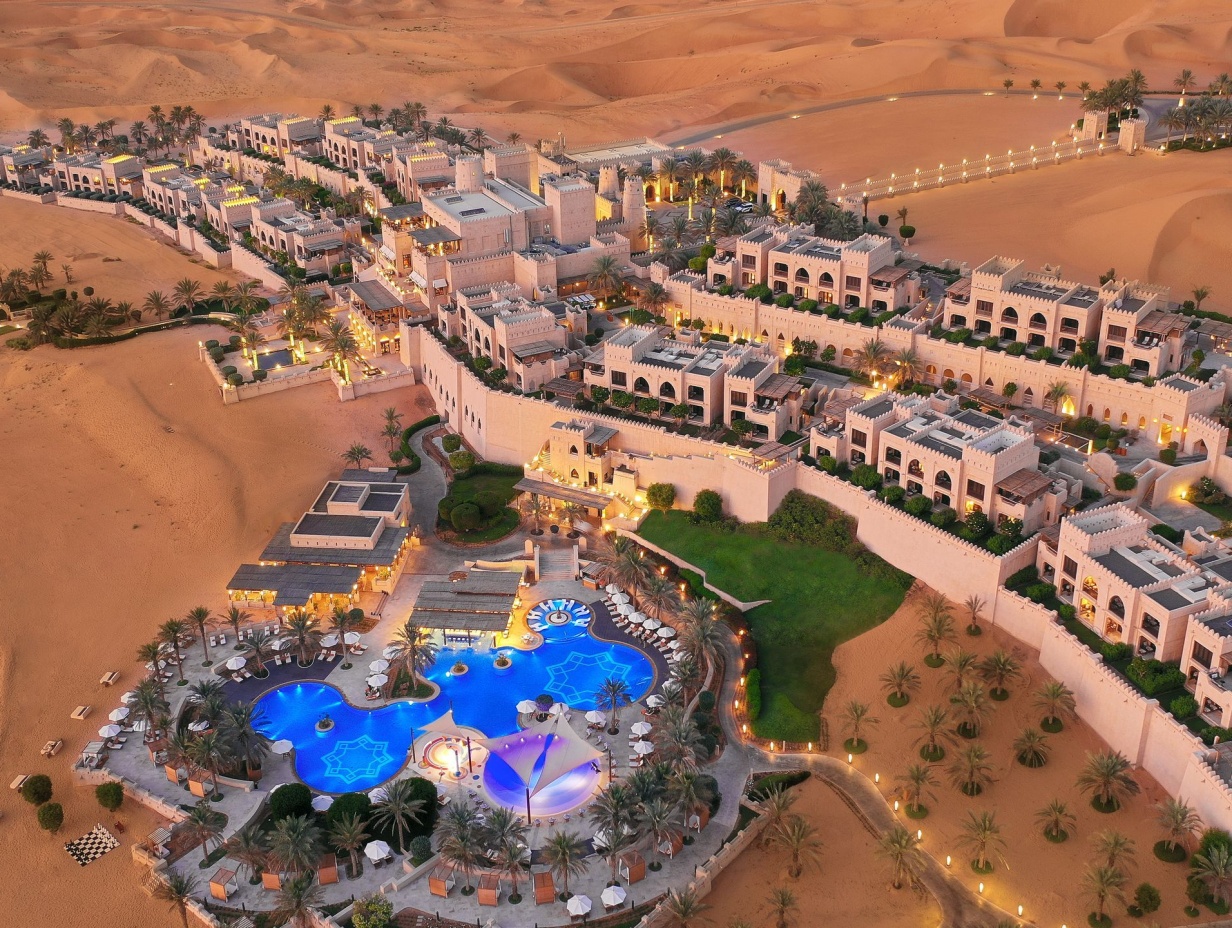 Qasr Al Sarab Desert Resort by Anantara | Luxury Desert Stay in Abu Dhabi