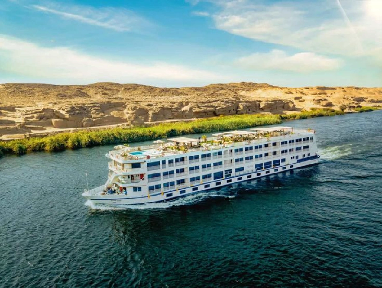 4 Day / 3 Night Nile Cruise from Aswan to Luxor with Full Board & Guided Tours