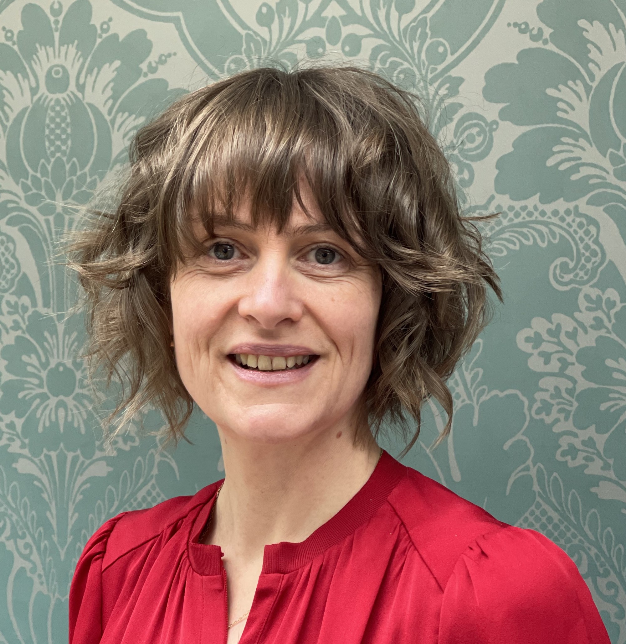 Dr Alexandra Makin
